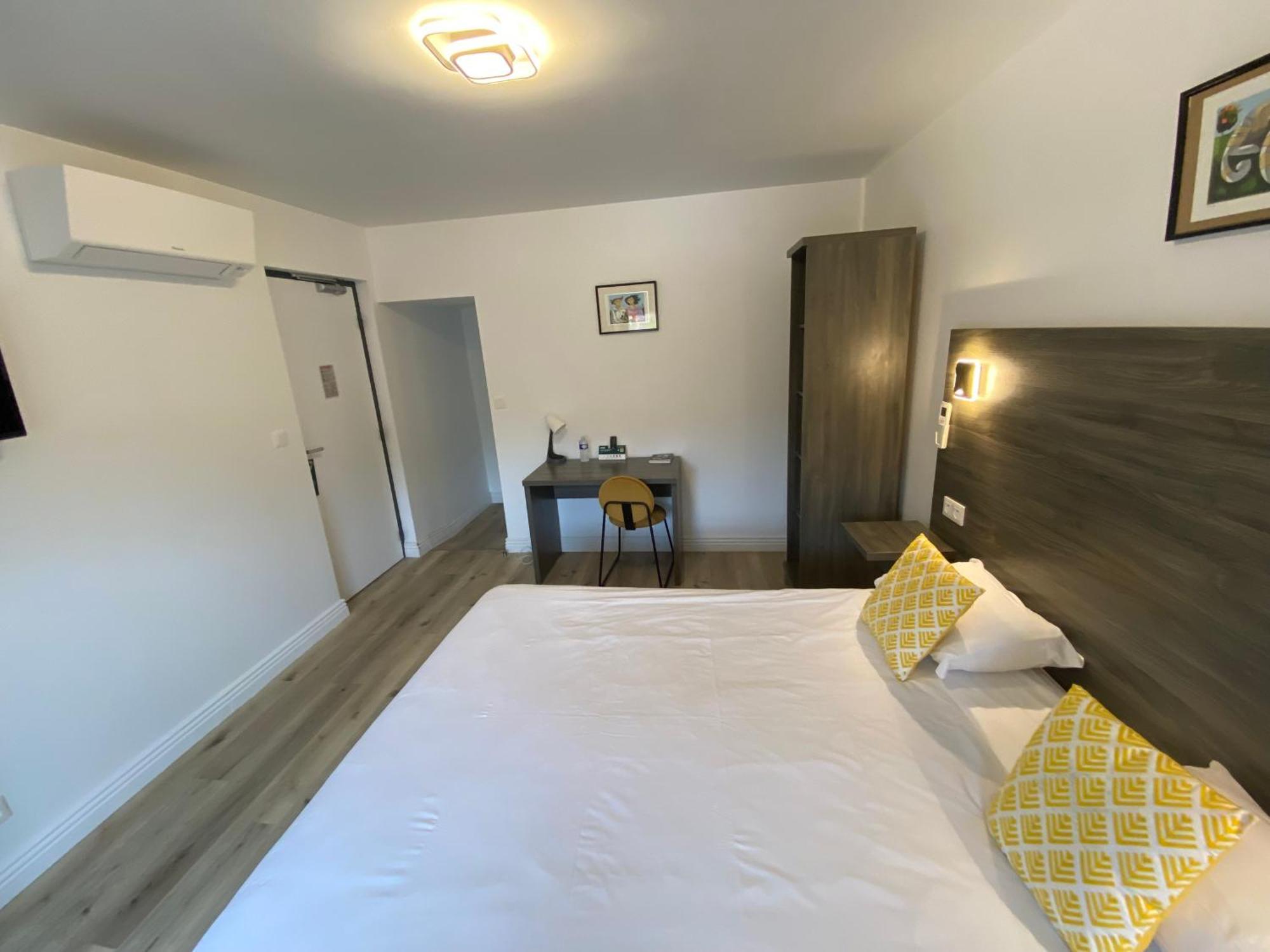 Relais Du Lac Villegusien-le-Lac Экстерьер фото