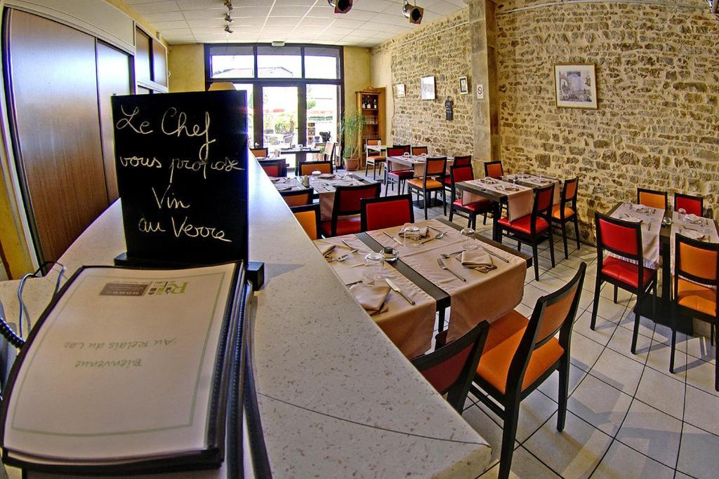 Relais Du Lac Villegusien-le-Lac Экстерьер фото