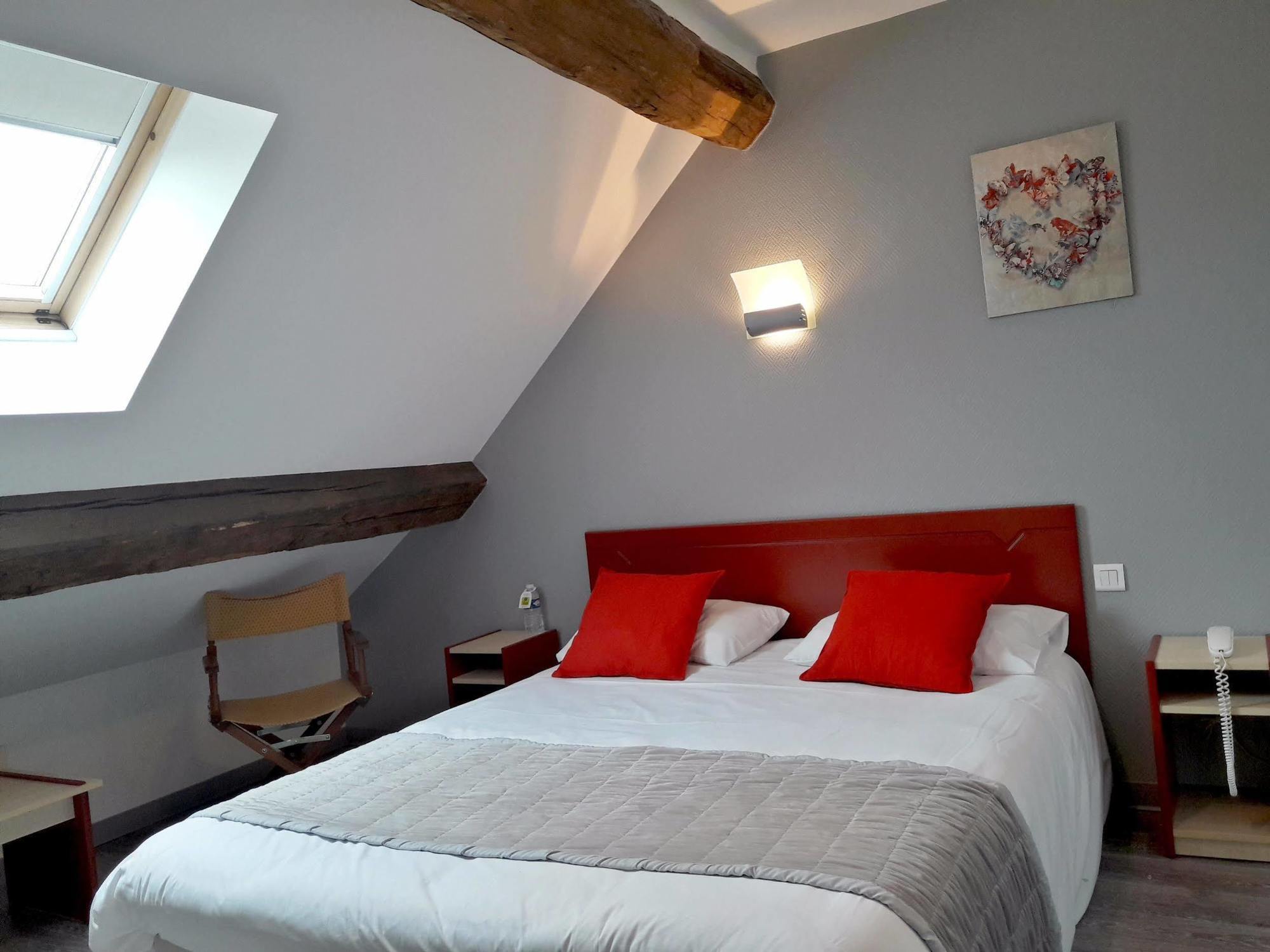 Relais Du Lac Villegusien-le-Lac Экстерьер фото